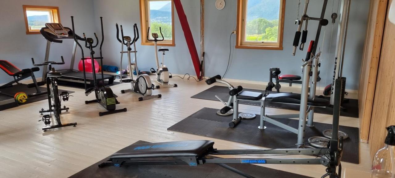 Rodseth Gardsovernatting * Molde